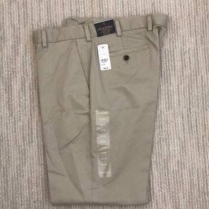 Brooks Brothers Lightweight Chino
